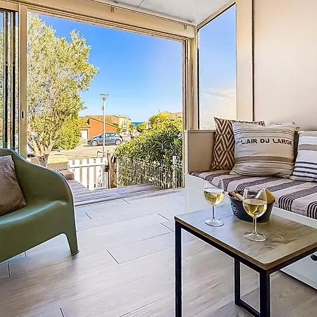 Maison Moderne Avec Terrasse Et Parking Prive